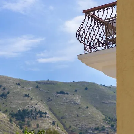 Asymi Residences 4* 시미